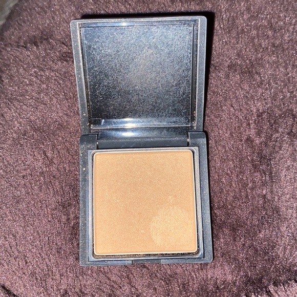 NARS blush in Laguna - Picture 3 of 3
